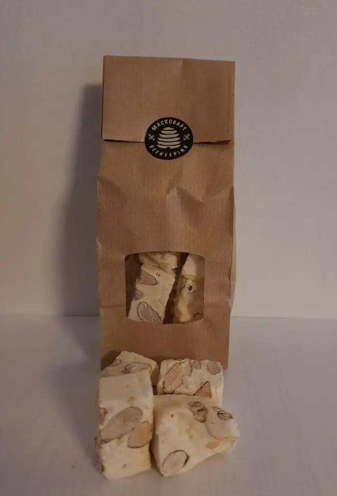 Ambachtelijke nougat met honing